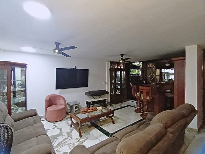 Casa de 5 alcobas en arriendo en Bulevar De La Castellana, Cartagena, 270 m² · foto 3 de 24