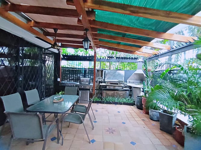 Casa de 5 alcobas en arriendo en Bulevar De La Castellana, Cartagena, 270 m² · foto 9 de 24