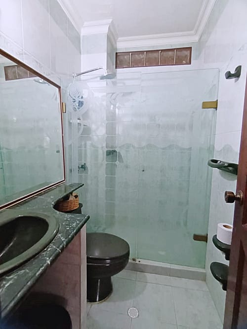 Casa de 5 alcobas en arriendo en Bulevar De La Castellana, Cartagena, 270 m² · foto 10 de 24
