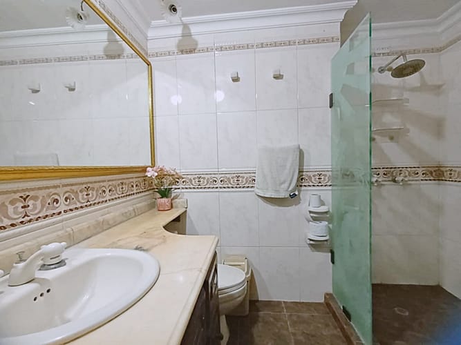 Casa de 5 alcobas en arriendo en Bulevar De La Castellana, Cartagena, 270 m² · foto 16 de 24