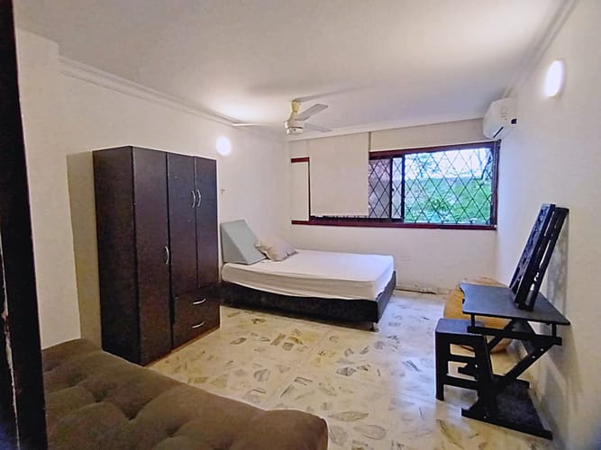 Casa de 5 alcobas en arriendo en Bulevar De La Castellana, Cartagena, 270 m² · foto 23 de 24