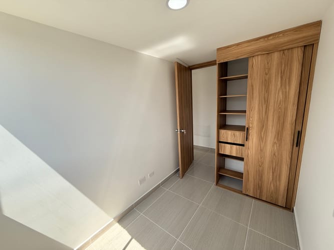 Apartamento de 3 alcobas en arriendo en La Gabriela, Bello, 49 m² · foto 7 de 12