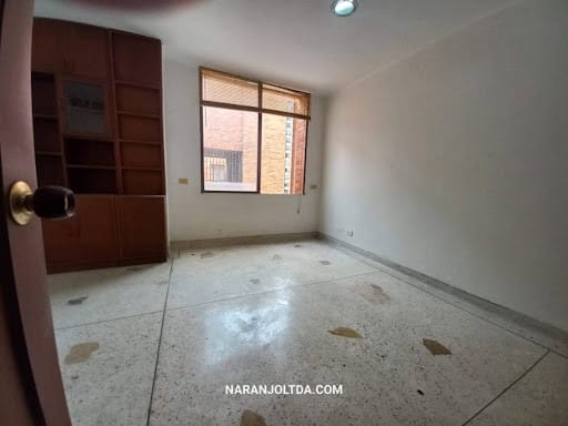 Oficina en arriendo en Centenario, Cali, 30 m² · foto 3 de 11