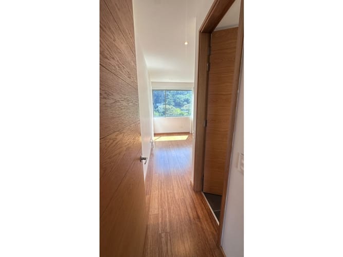 Apartamento de 3 alcobas en venta en El Castillo, Medellín, 245 m² · foto 17 de 17