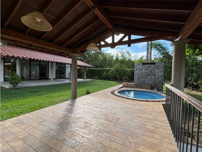 Casa de 5 alcobas en venta en Cerritos, Pereira, 372 m² · foto 5 de 18