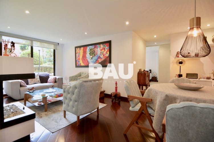 Apartamento de 2 alcobas en venta en Granada, Bogotá, 73 m² · foto 2 de 16
