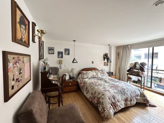 Apartamento de 3 alcobas en venta en Los Rosales, Bogotá, 136 m² · foto 8 de 18