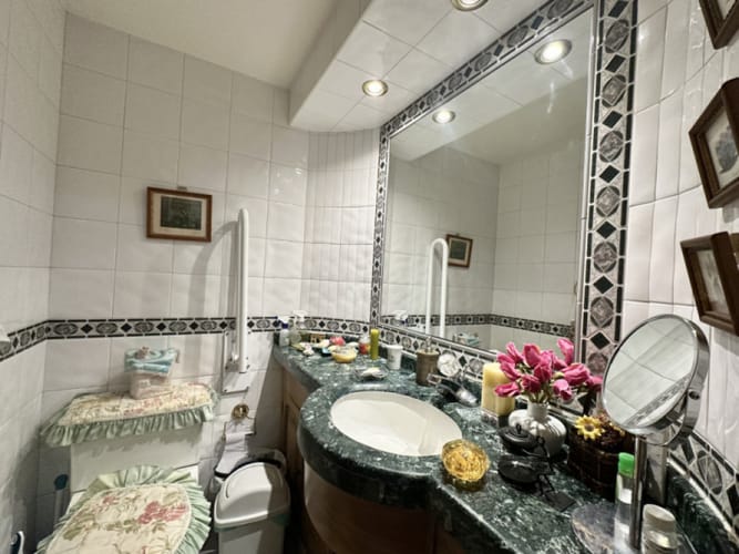 Apartamento de 3 alcobas en venta en Los Rosales, Bogotá, 136 m² · foto 9 de 18