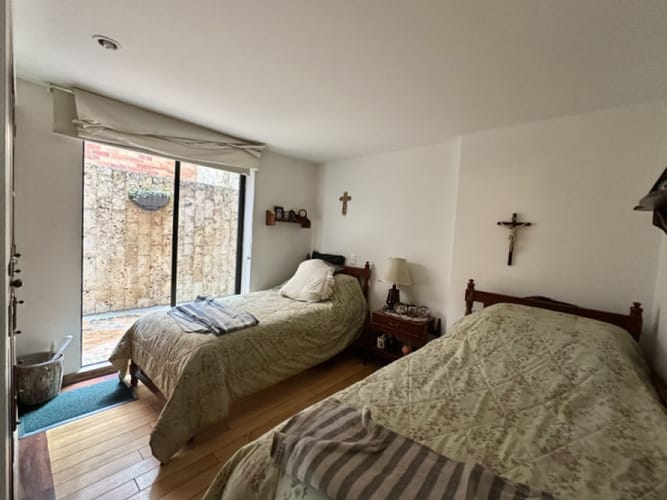 Apartamento de 3 alcobas en venta en Los Rosales, Bogotá, 136 m² · foto 11 de 18