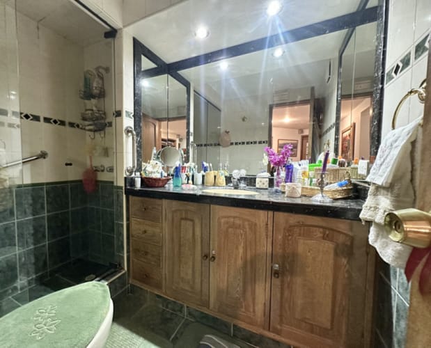 Apartamento de 3 alcobas en venta en Los Rosales, Bogotá, 136 m² · foto 14 de 18