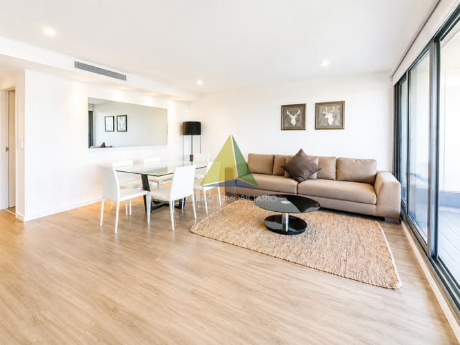 Excelente Apartamento de 2 Dormitorios en Alexander Boulevard, Punta del Este - Ref : EQP8418 · Foto 2