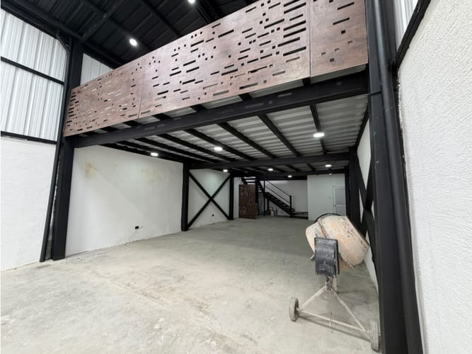 Bodega en venta en Corocito, Pereira, 238 m² · foto 6 de 24
