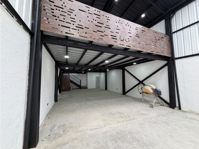 Bodega en venta en Corocito, Pereira, 238 m² · foto 7 de 24