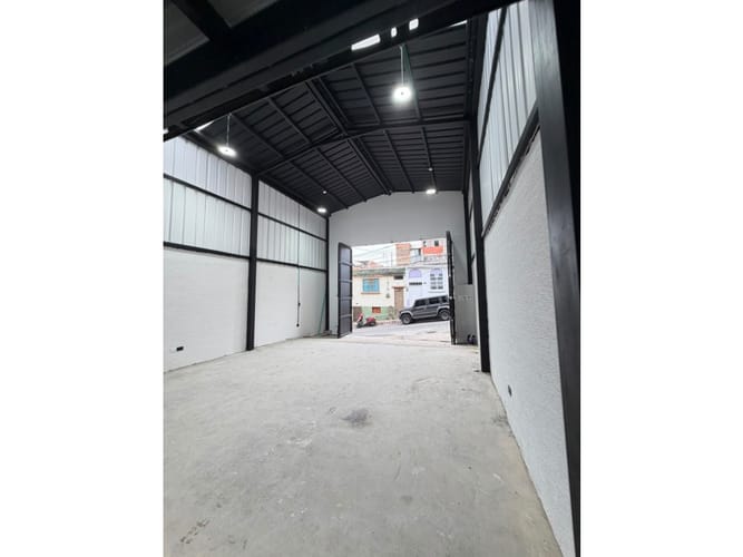 Bodega en venta en Corocito, Pereira, 238 m² · foto 8 de 24