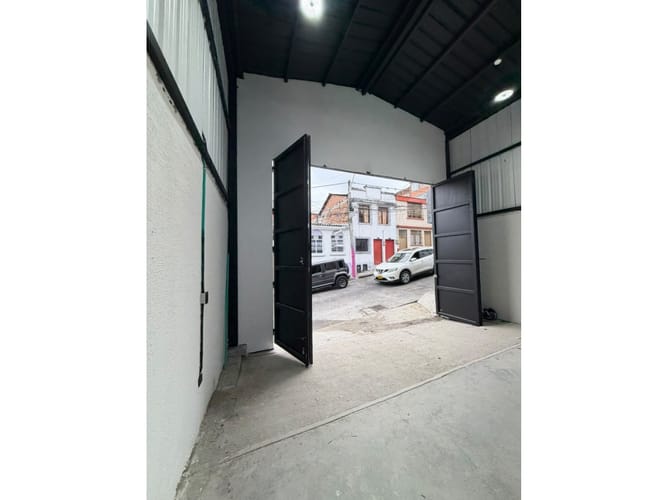 Bodega en venta en Corocito, Pereira, 238 m² · foto 10 de 24