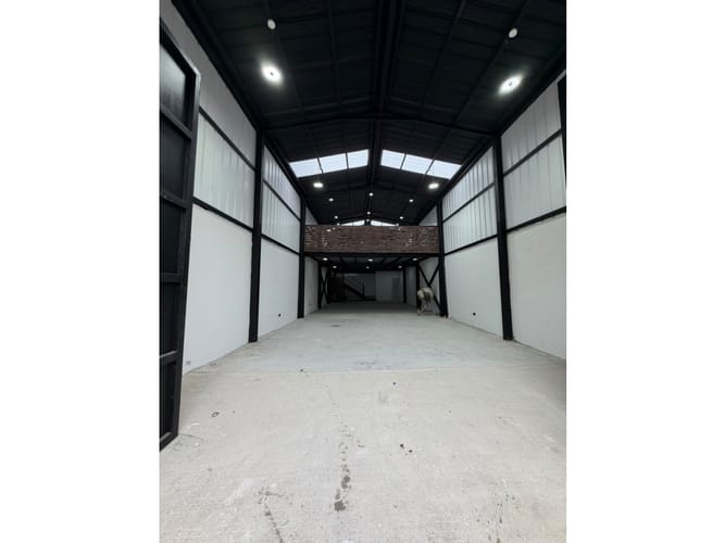 Bodega en venta en Corocito, Pereira, 238 m² · foto 11 de 24