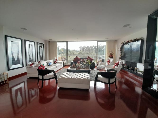 Apartamento de 3 alcobas en venta en Lindaraja, Bogotá, 200 m² · foto 5 de 24