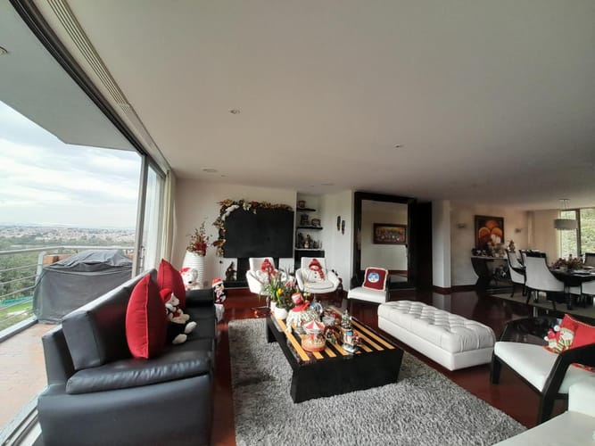 Apartamento de 3 alcobas en venta en Lindaraja, Bogotá, 200 m² · foto 6 de 24