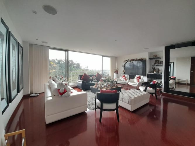 Apartamento de 3 alcobas en venta en Lindaraja, Bogotá, 200 m² · foto 7 de 24