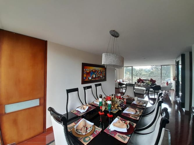 Apartamento de 3 alcobas en venta en Lindaraja, Bogotá, 200 m² · foto 12 de 24