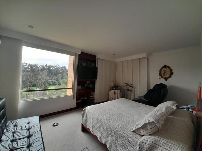 Apartamento de 3 alcobas en venta en Lindaraja, Bogotá, 200 m² · foto 14 de 24