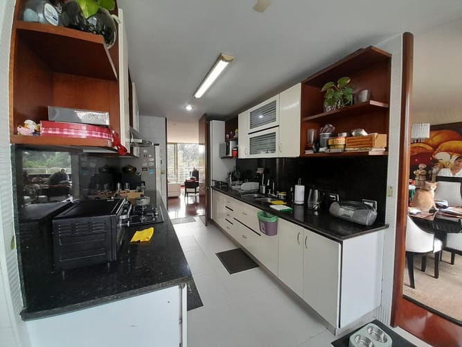 Apartamento de 3 alcobas en venta en Lindaraja, Bogotá, 200 m² · foto 22 de 24