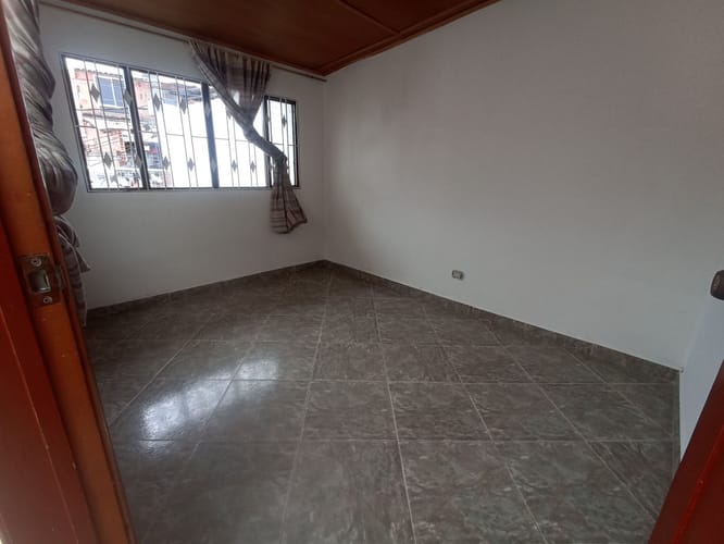 Casa de 5 alcobas en venta en La Gaitana, Bogotá, 177 m² · foto 18 de 19