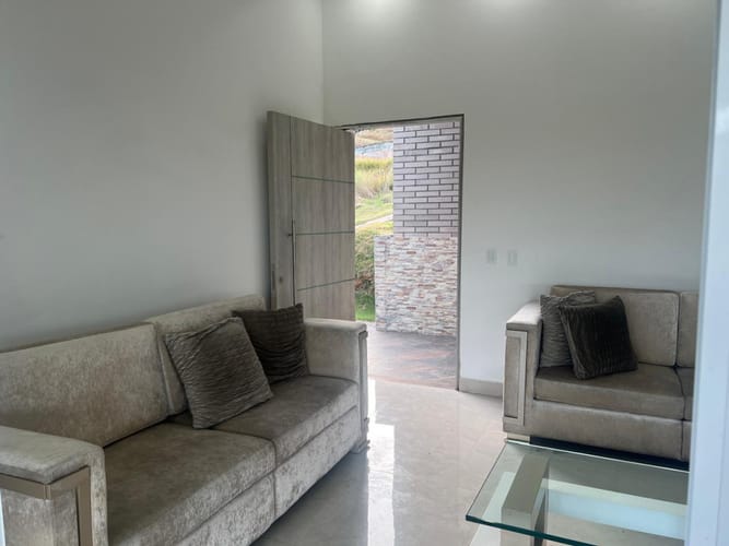 Casa de 4 alcobas en venta en Porerito, Jamundí, 190 m² · foto 4 de 24
