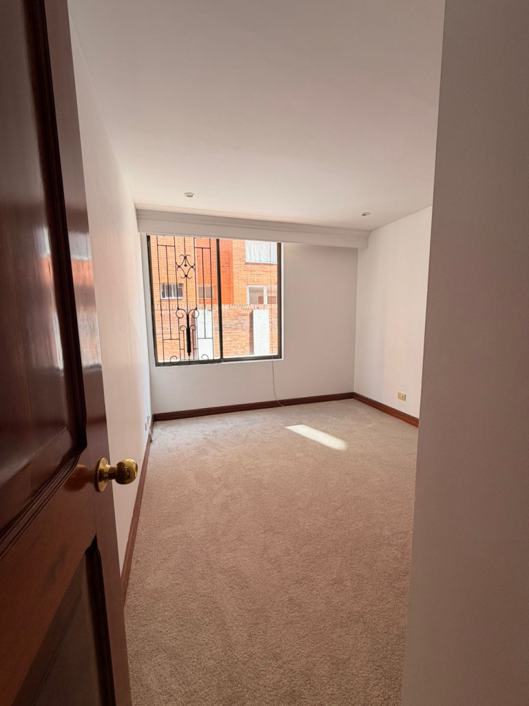 Apartamento en venta en Santa Barbara Occidental, Bogotá · foto 11 de 18