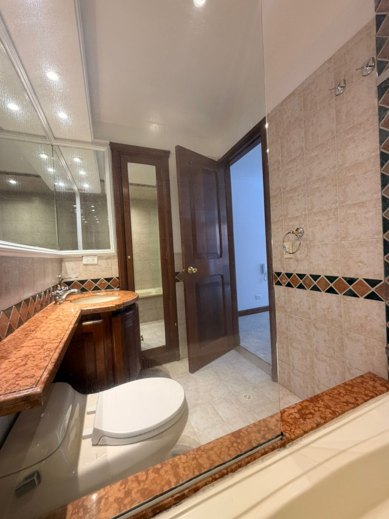Apartamento en venta en Santa Barbara Occidental, Bogotá · foto 16 de 18