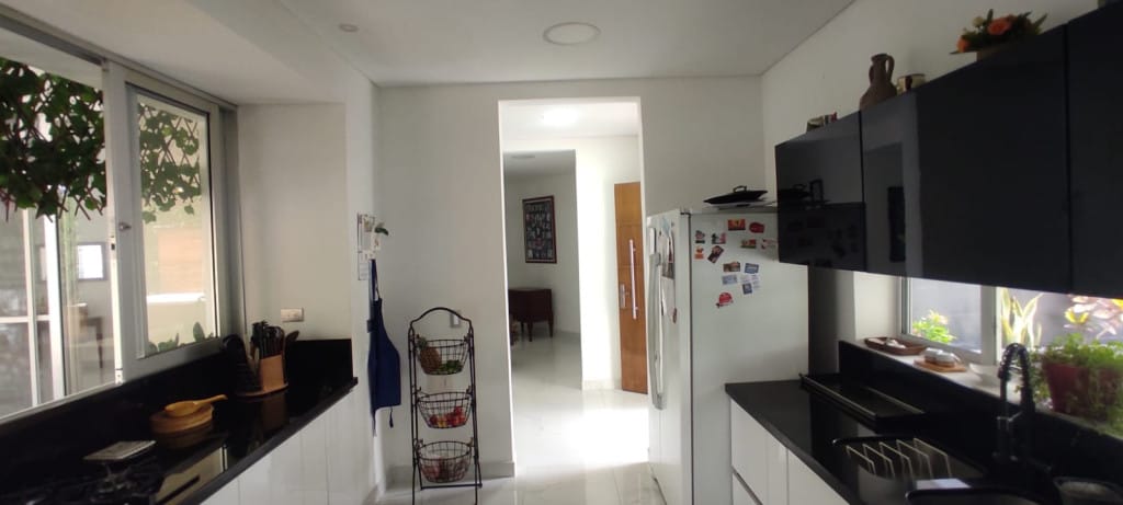 Casa de 3 alcobas en venta en Las Mercedes, Jamundí, 321 m² · foto 4 de 11