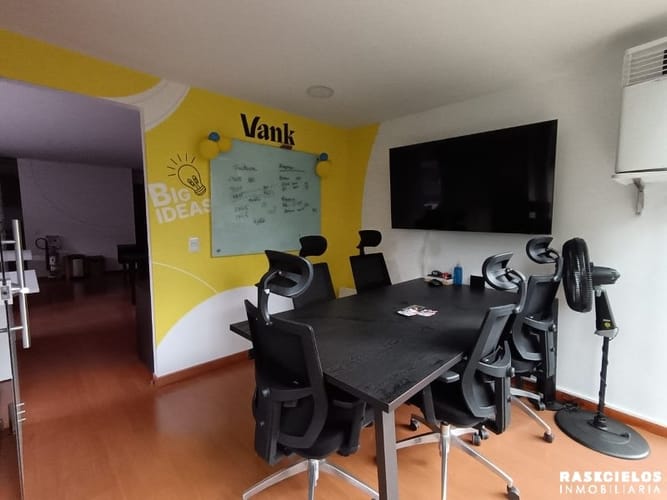 Apartamento en arriendo en El Poblado, Medellín · foto 6 de 13
