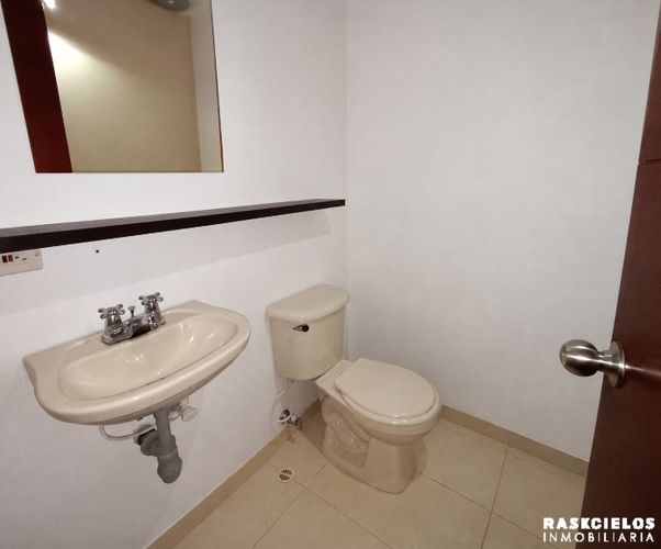 Apartamento en arriendo en El Poblado, Medellín · foto 11 de 13