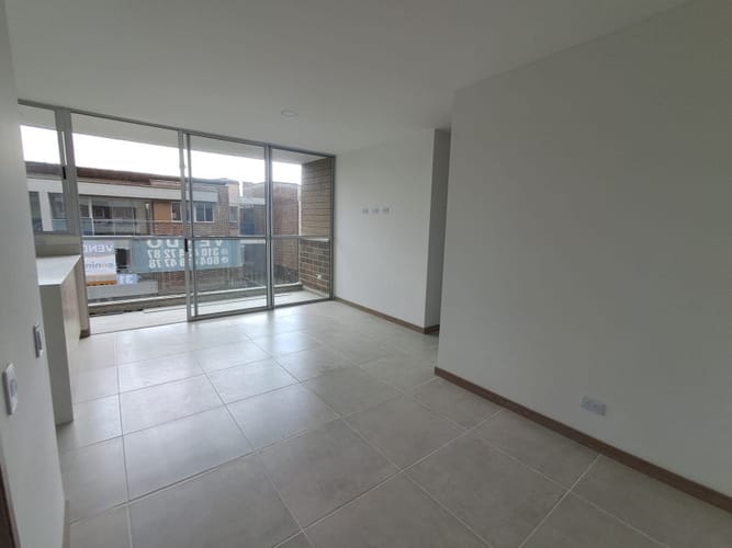 Apartamento de 3 alcobas en venta en San Nicolas, La Ceja, 67 m² · foto 2 de 12