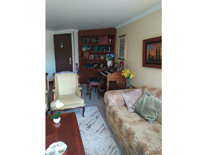Apartamento de 3 alcobas en venta en Santa Barbara, Bogotá, 180 m² · foto 3 de 24