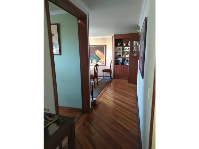 Apartamento de 3 alcobas en venta en Santa Barbara, Bogotá, 180 m² · foto 5 de 24