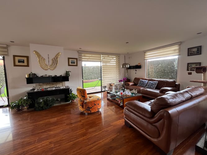 Casa de 4 alcobas en venta en Las Mercedarias, Chía, 330 m² · foto 2 de 24
