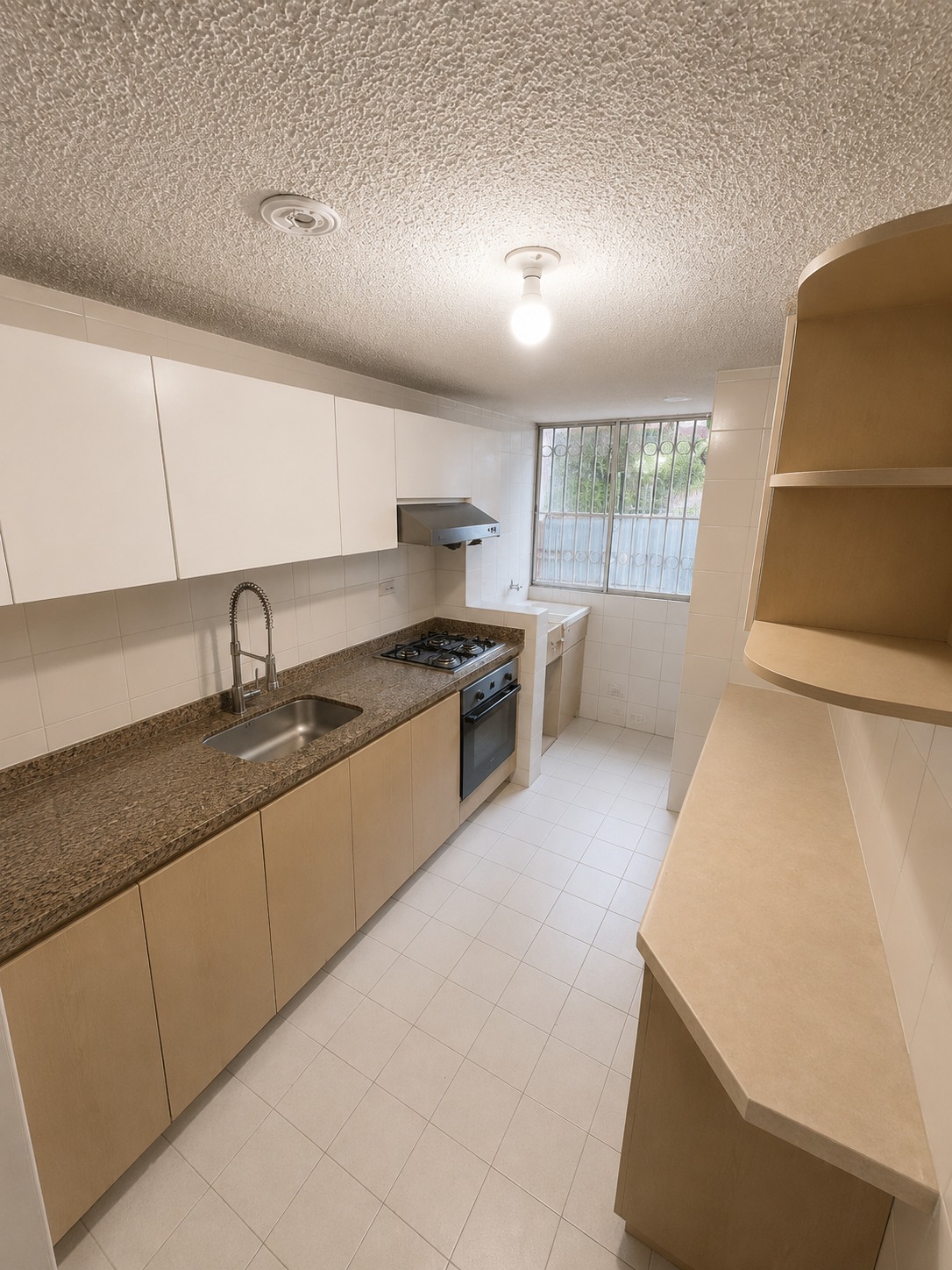 Apartamento en venta en Puente Largo, Bogotá · foto 2 de 12