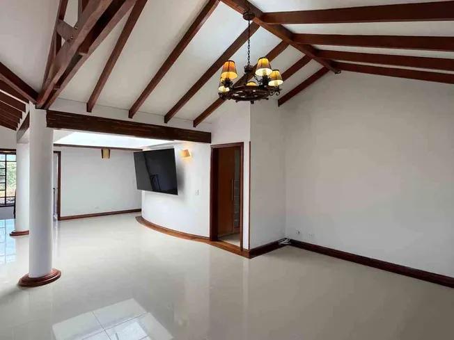 Casa en venta en Cerros De Alhambra, Manizales · foto 3 de 10