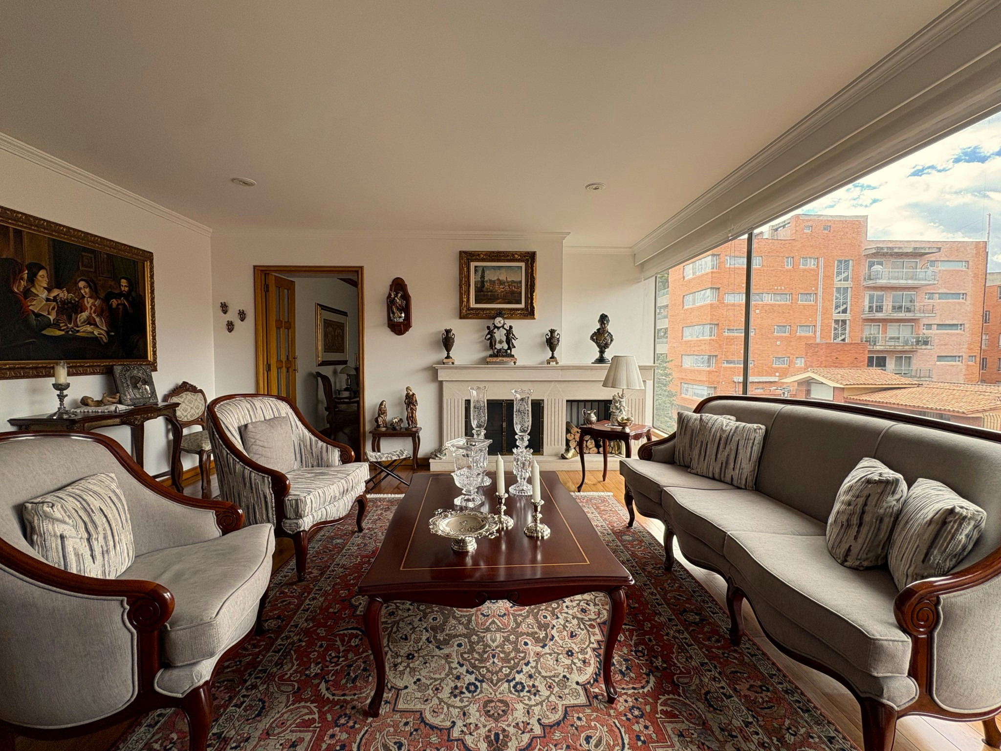Apartamento en venta en Chicó Navarra, Bogotá · foto 2 de 15