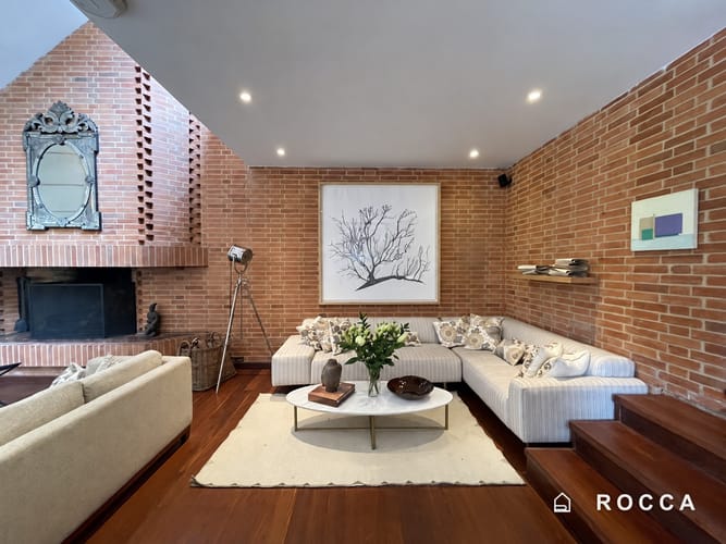 Casa de 4 alcobas en venta en El Retiro, Bogotá, 646 m² · foto 2 de 21