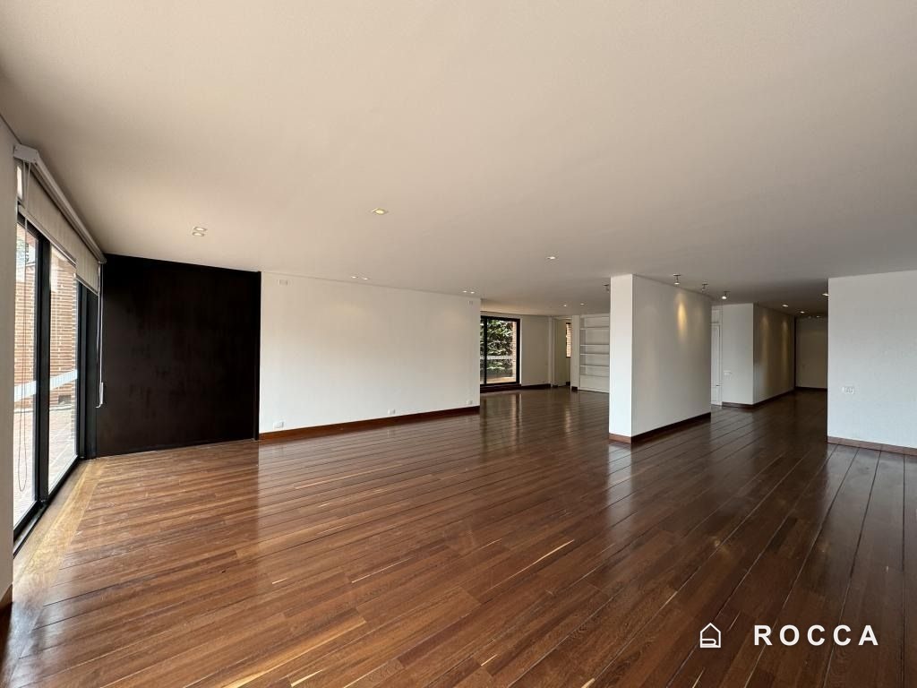 Apartamento en venta en El Refugio, Bogotá · foto 2 de 22