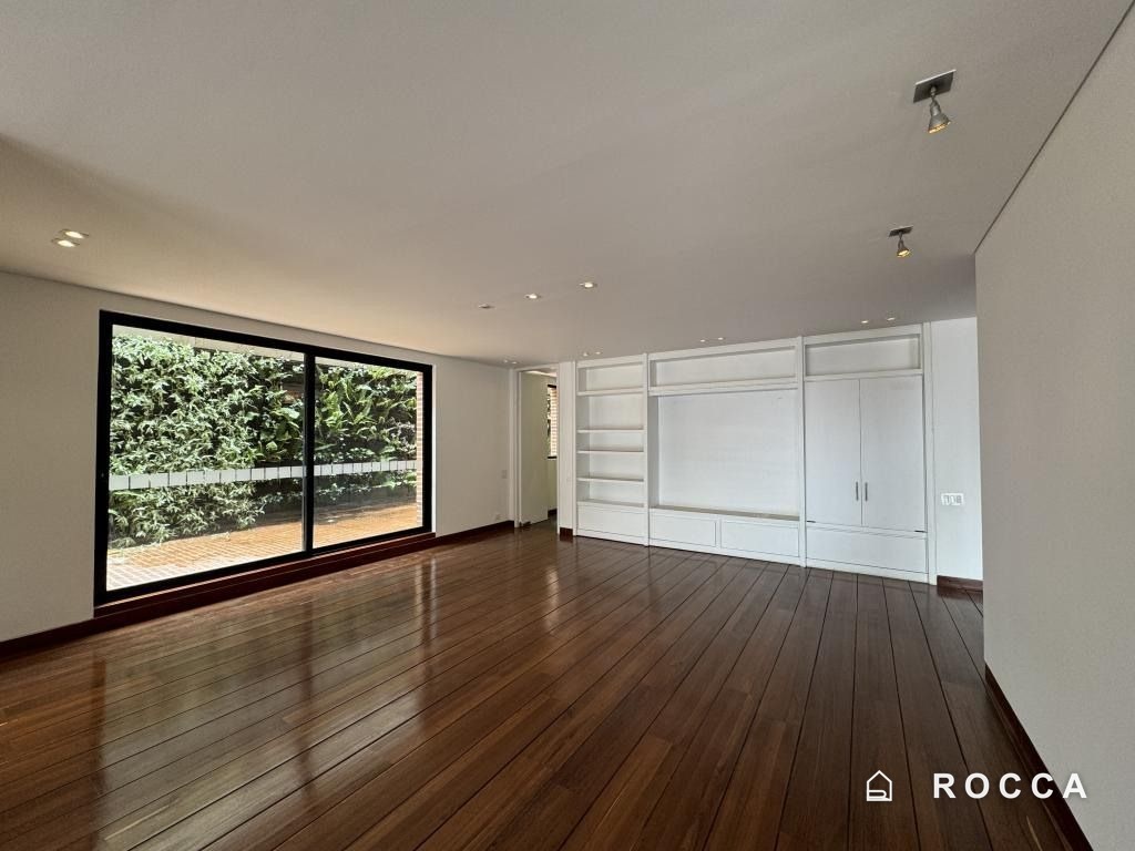 Apartamento en venta en El Refugio, Bogotá · foto 3 de 22