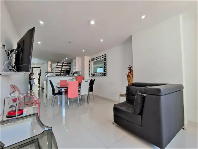Apartamento de 4 alcobas en venta en Laureles, Medellín, 152 m² · foto 4 de 24