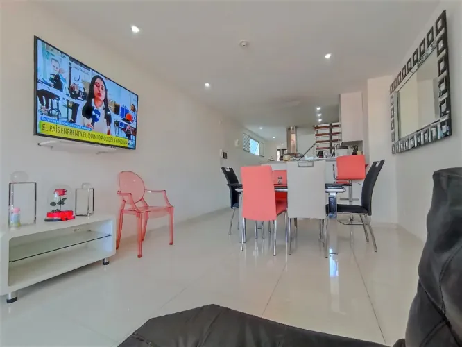 Apartamento de 4 alcobas en venta en Laureles, Medellín, 152 m² · foto 10 de 24