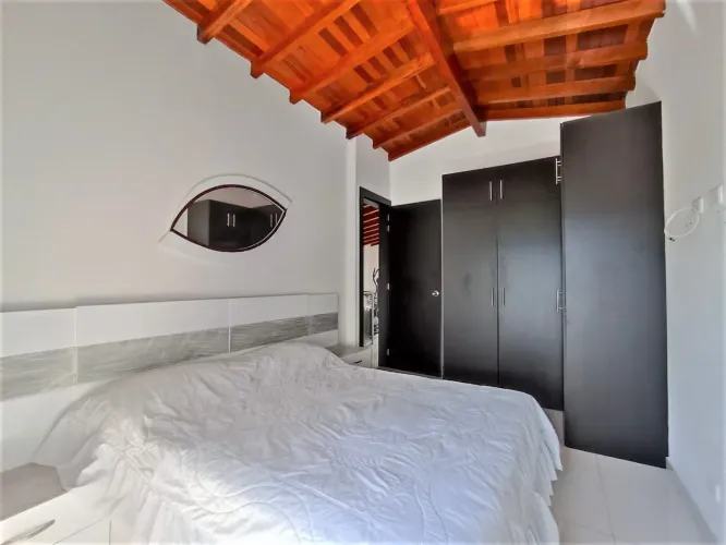 Apartamento de 4 alcobas en venta en Laureles, Medellín, 152 m² · foto 11 de 24
