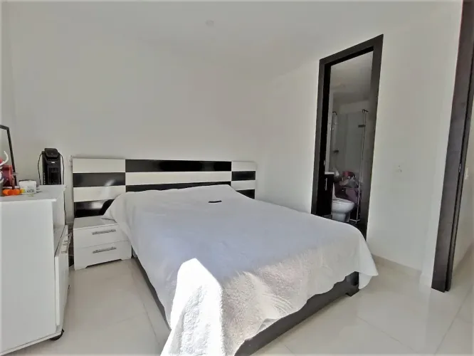 Apartamento de 4 alcobas en venta en Laureles, Medellín, 152 m² · foto 18 de 24