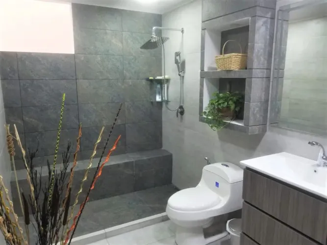 Casa de 4 alcobas en venta en Laureles, Medellín, 276 m² · foto 13 de 23