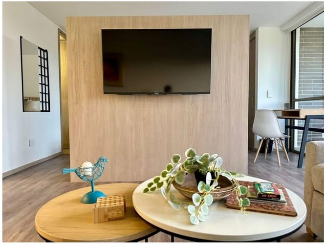 Apartamento de 1 alcoba en venta en Llano Grande, Medellín, 56 m² · foto 7 de 12