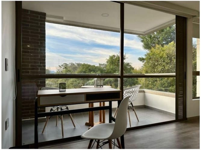 Apartamento de 1 alcoba en venta en Llano Grande, Medellín, 56 m² · foto 8 de 12